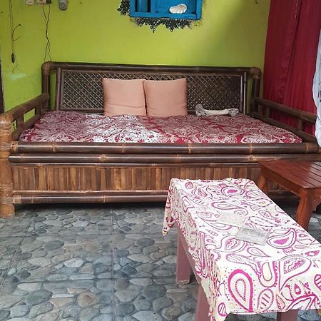 Red Beach Homestay Pasanggaran Dış mekan fotoğraf