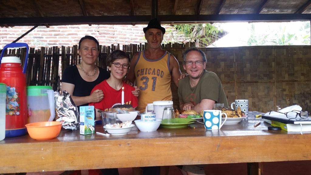 Red Beach Homestay Pasanggaran Dış mekan fotoğraf